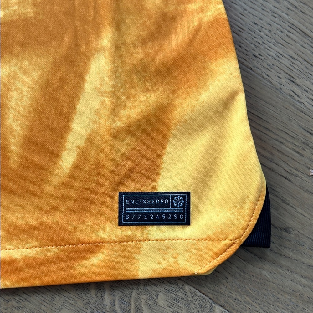 Nike Gold Netherlands Football Jersey with Lion Crest (3) - Picture 2 of 5